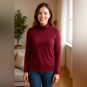 Dynamite Women's Turtleneck Top. Size L. In olive green and maroon.